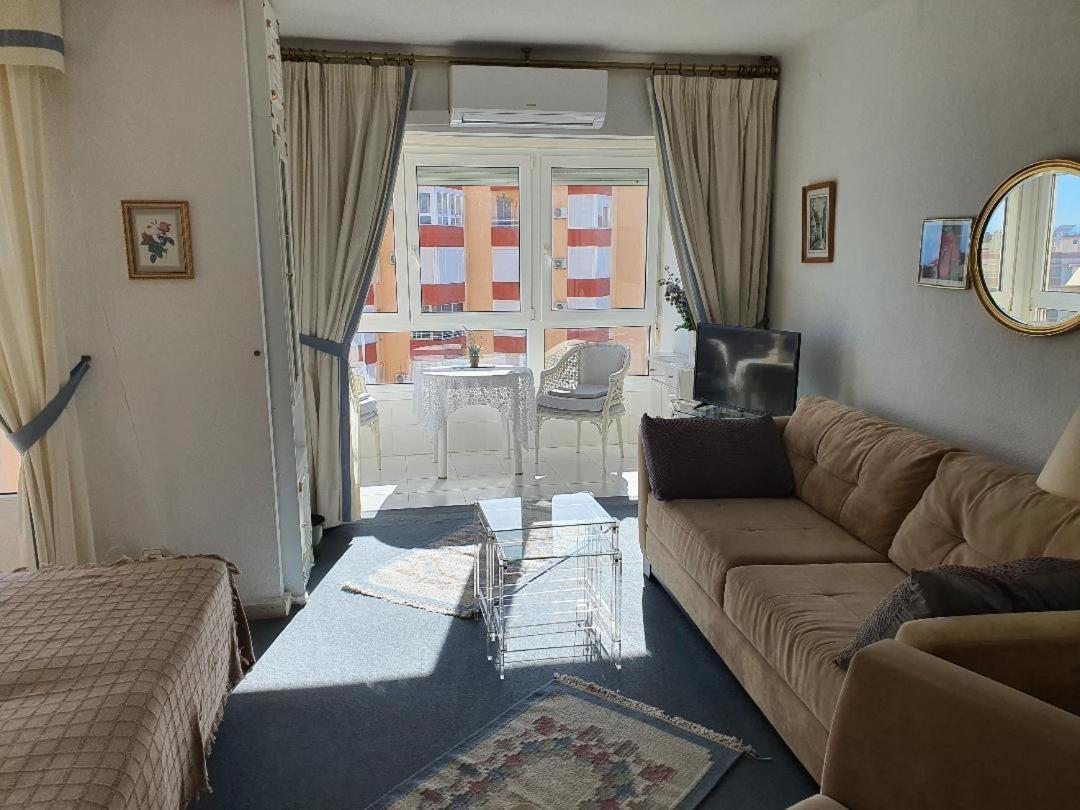 Luxury Studio Apartment 2 Night Minimum Stay Until June 31St!! Torrox Esterno foto